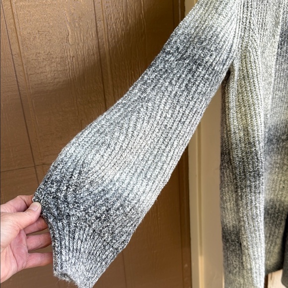 NWT Gap Cardigan - Picture 3 of 5